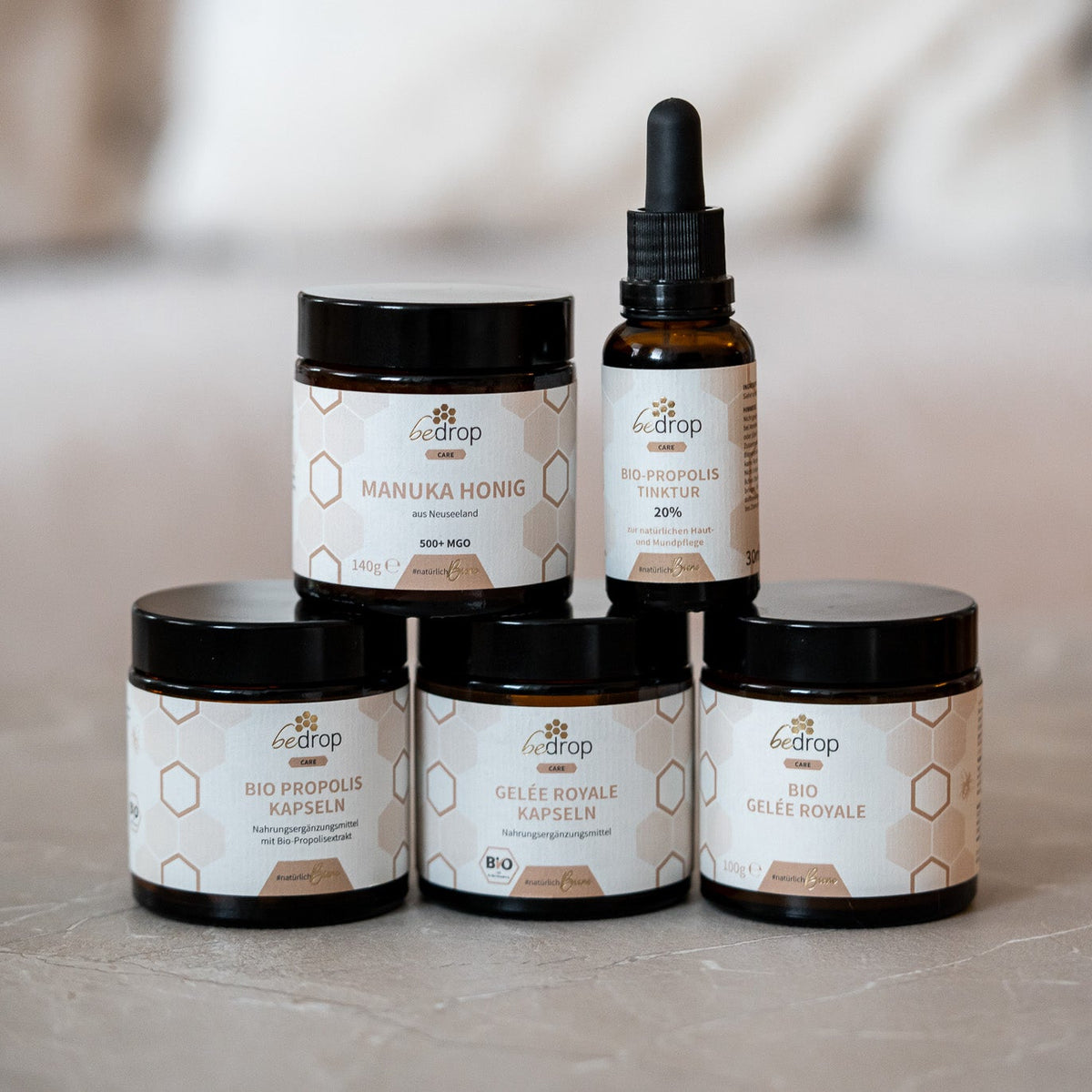 Das Allrounder-Set | Propolis Kapseln & 20% Tinktur + Gelée Royale Kapseln & pur/frisch + Manuka Honig