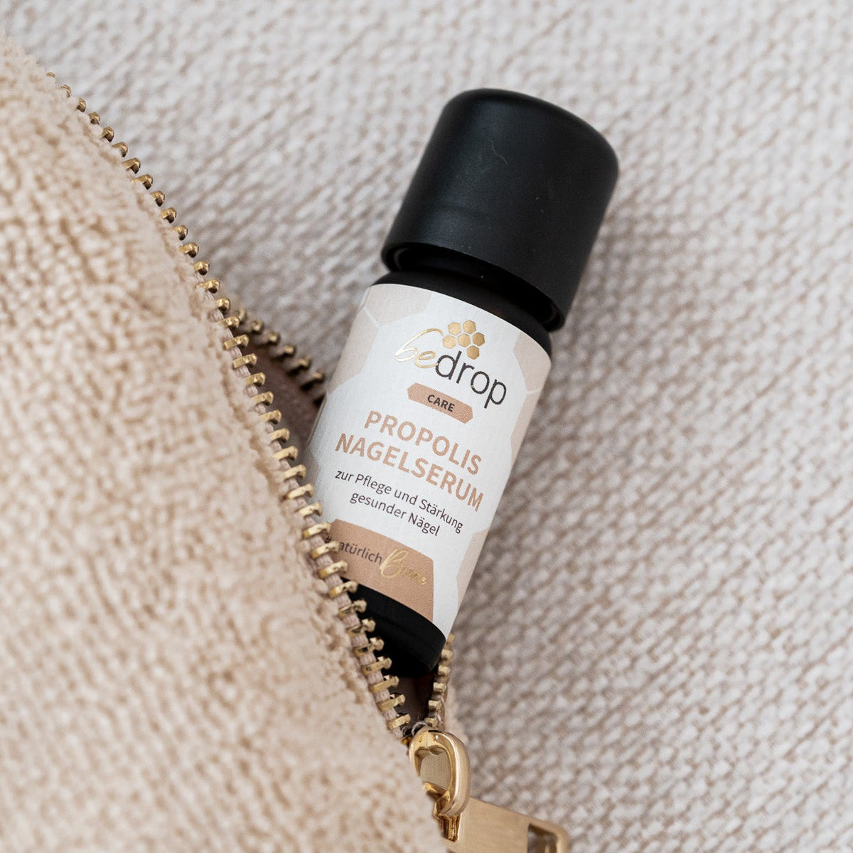 Propolis Nagelserum - Nagelpflege mit hochdosiertem Propolis & 4 ätherischen Ölen - 10ml
